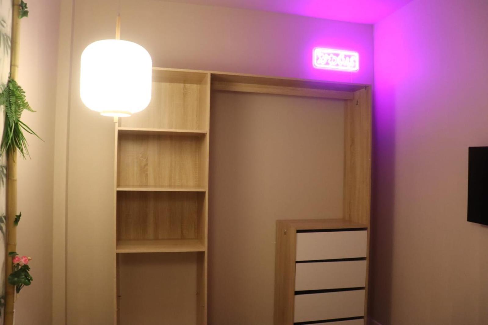 Loveroom Japon Avec Balneotherapie Toulon Exterior foto
